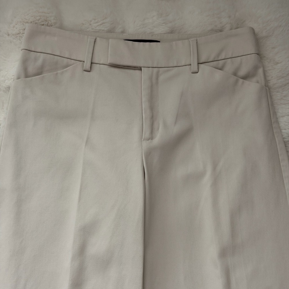 Elegant Banana Republic Factory Cream Wide Leg Mid-Rise Cotton Pants-2(S) - Picture 3 of 11
